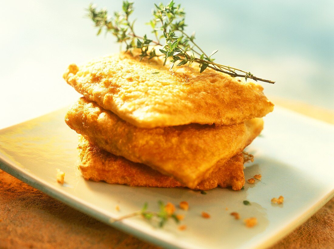 Mozzarella in carrozza (fried mozzarella sandwiches)