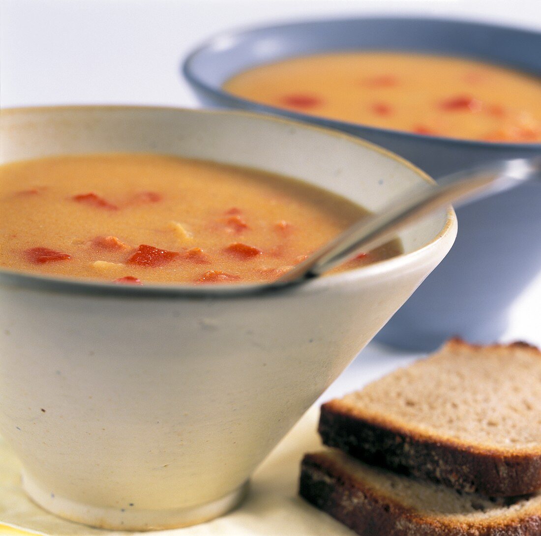 Hungarian pepper soup with bread