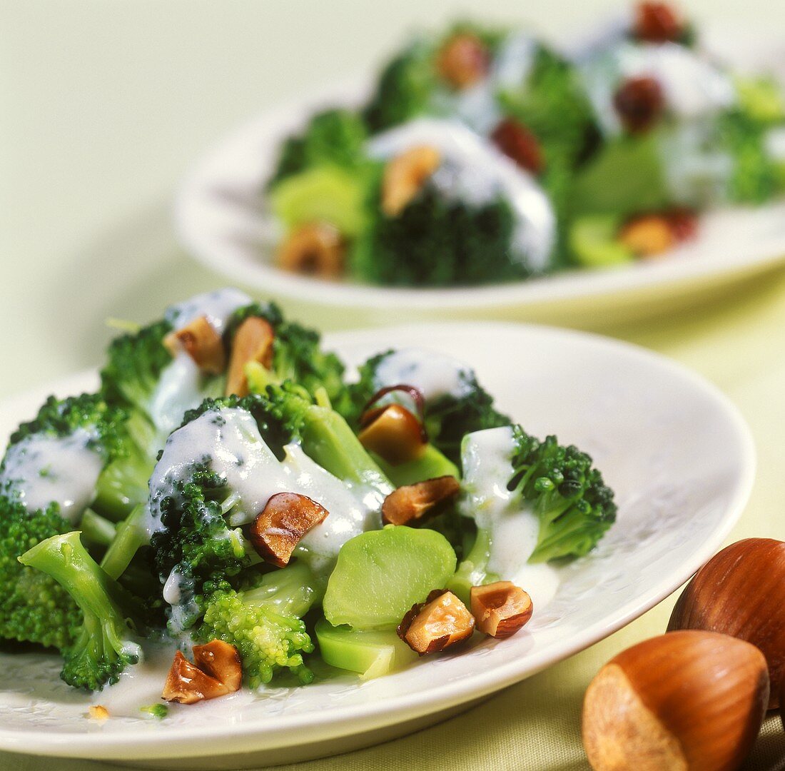 Broccoli and hazelnut salad with yoghurt sauce