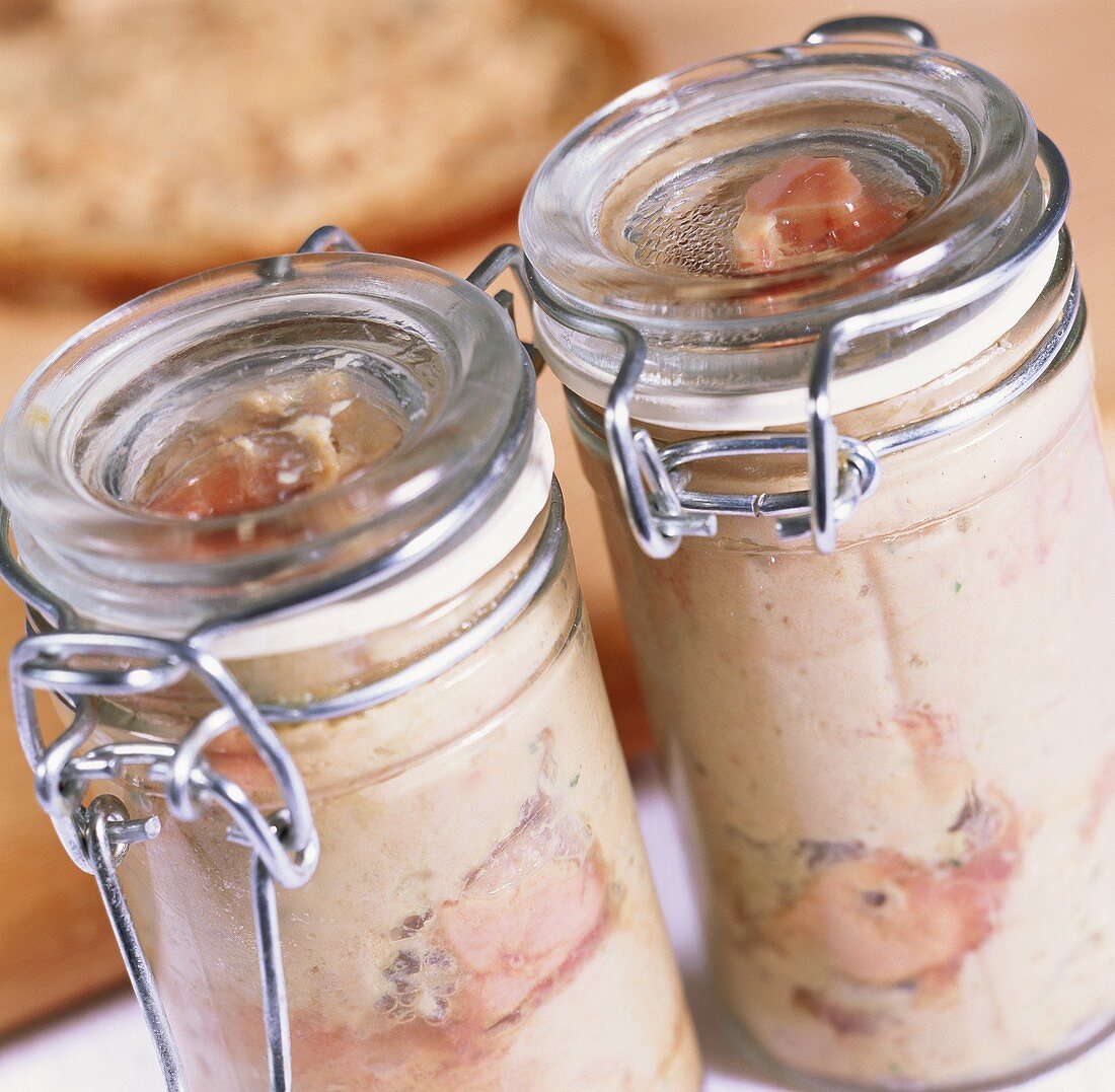 Veal liver sausage from a jar