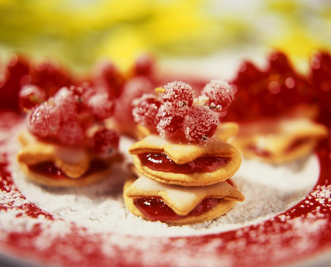 Rum tarts with redcurrant jelly and sugared redcurrants