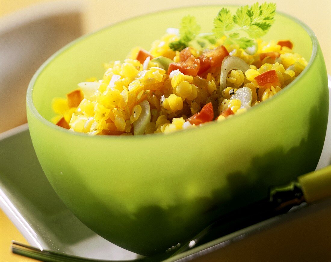 Curried lentils with peppers and spring onions