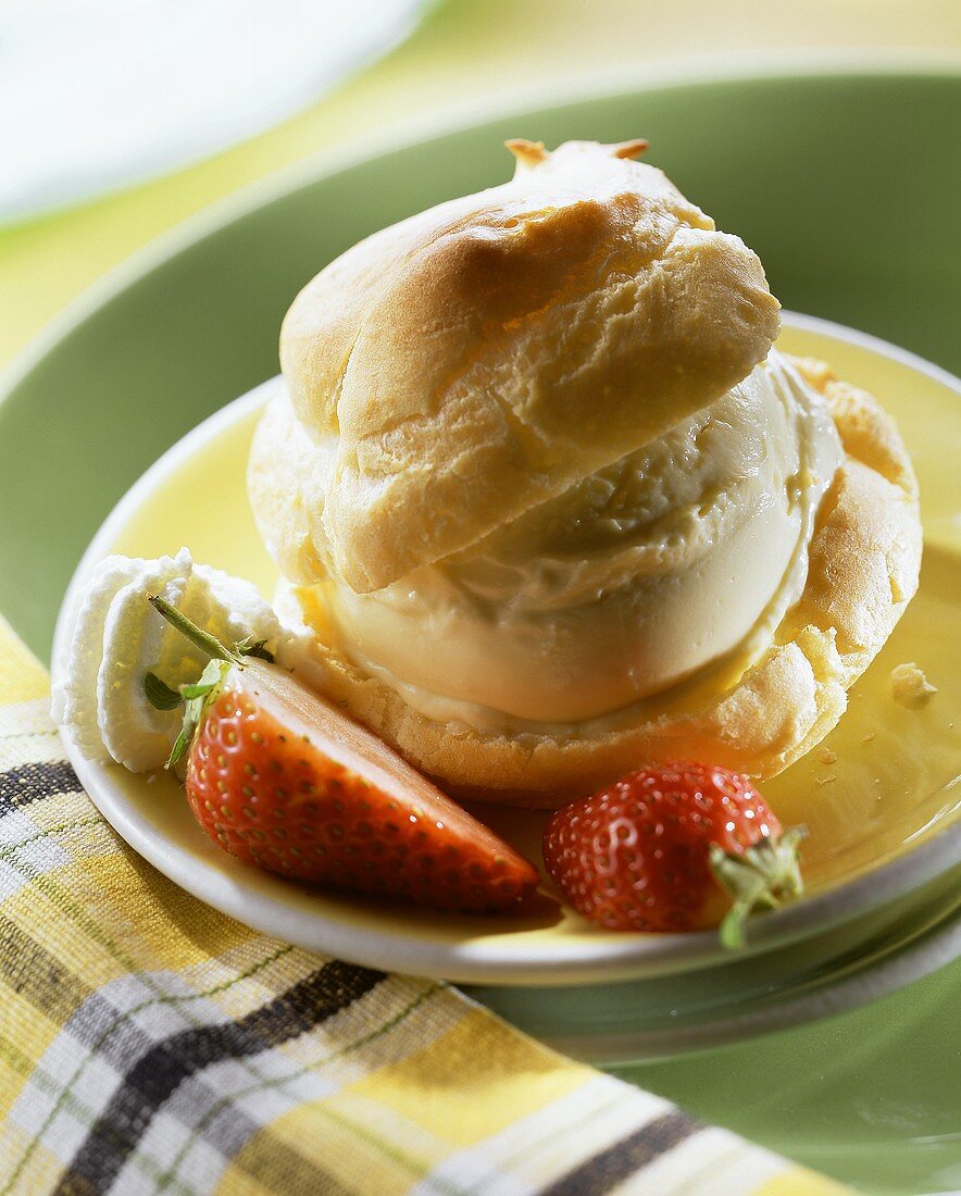 Cream puff with maracuya & sour milk ice cream & strawberries
