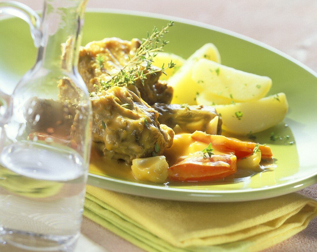 Spanisches Ochsenschwanzragout mit Kartoffeln