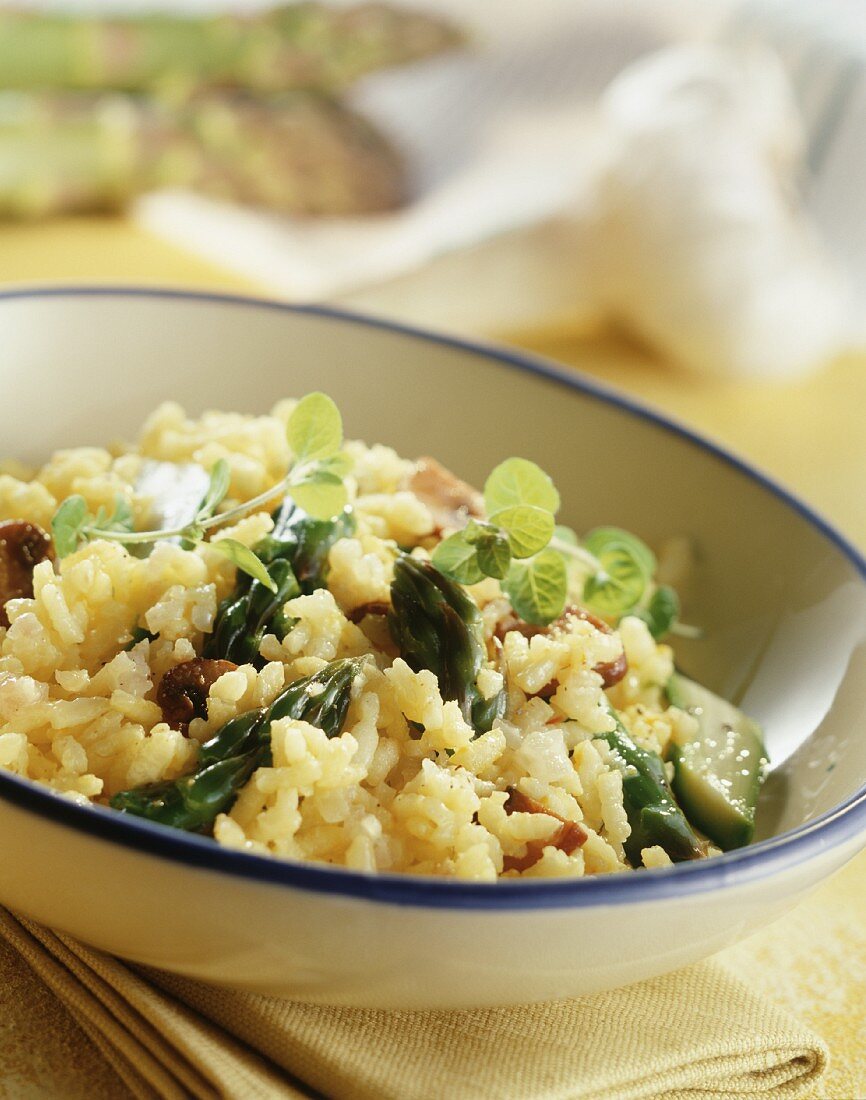 Risotto asparagi e porcini (Spargelrisotto mit Steinpilzen)