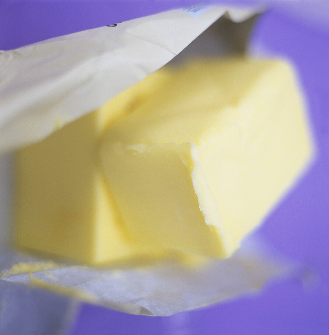 Butter im Einwickelpapier