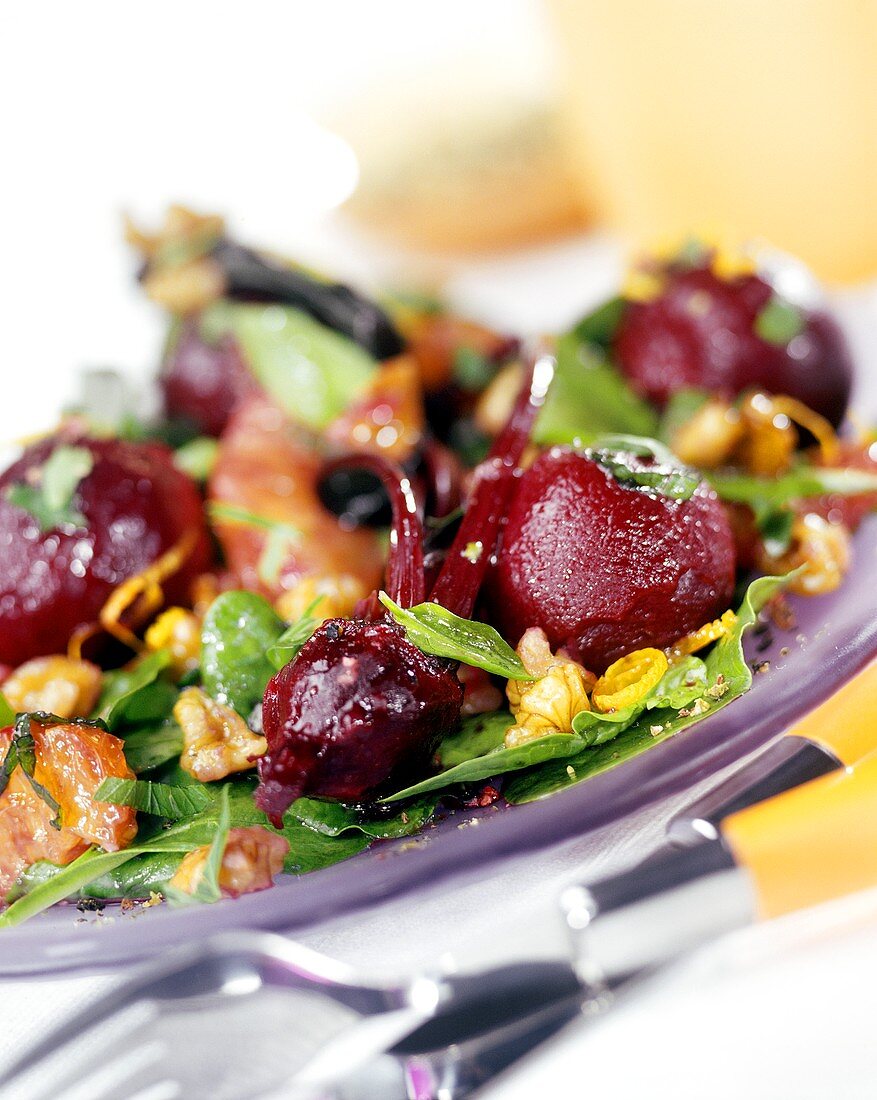 Beetroot salad with walnuts and pink grapefruit