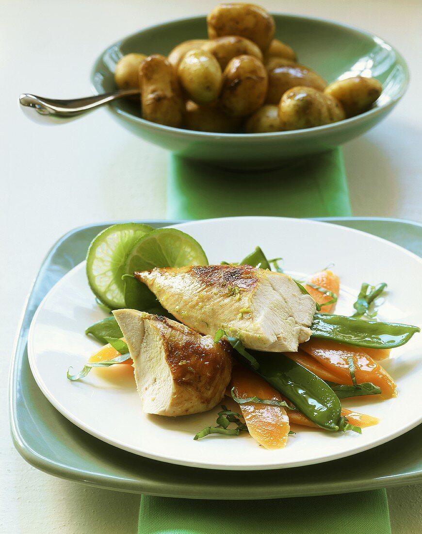 Hähnchenbrust mit Limettenbutter und neuen Kartoffeln