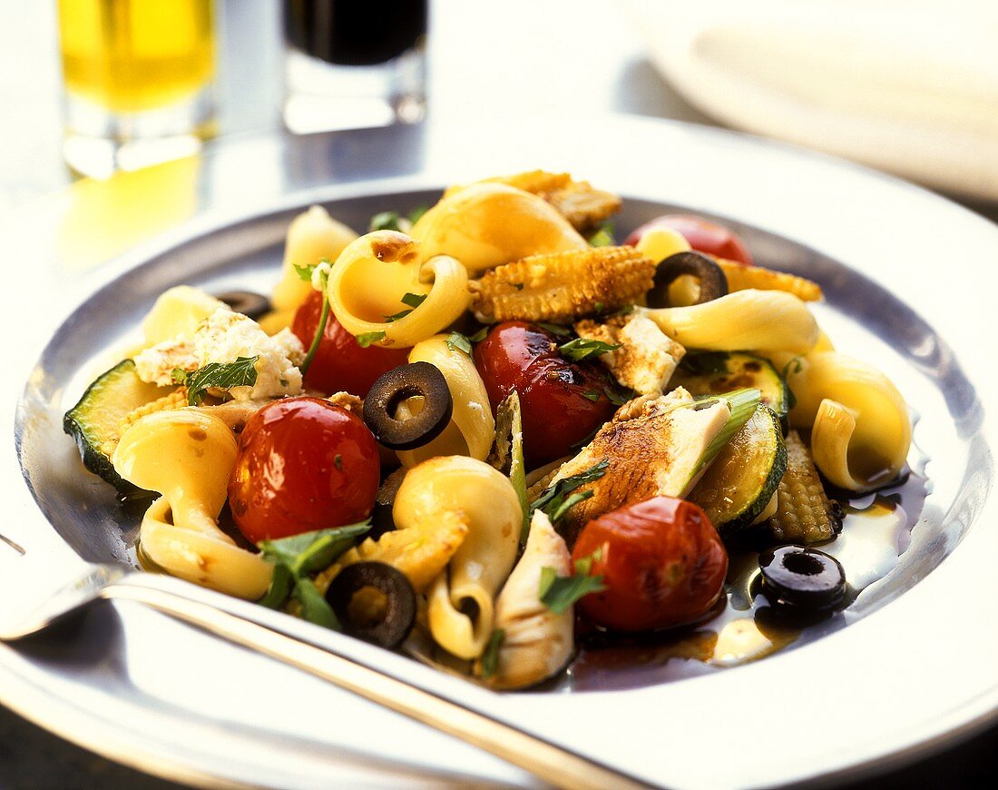 Pasta with roasted sweetcorn and vegetables