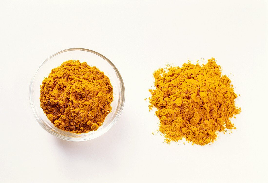 Curry powder and turmeric
