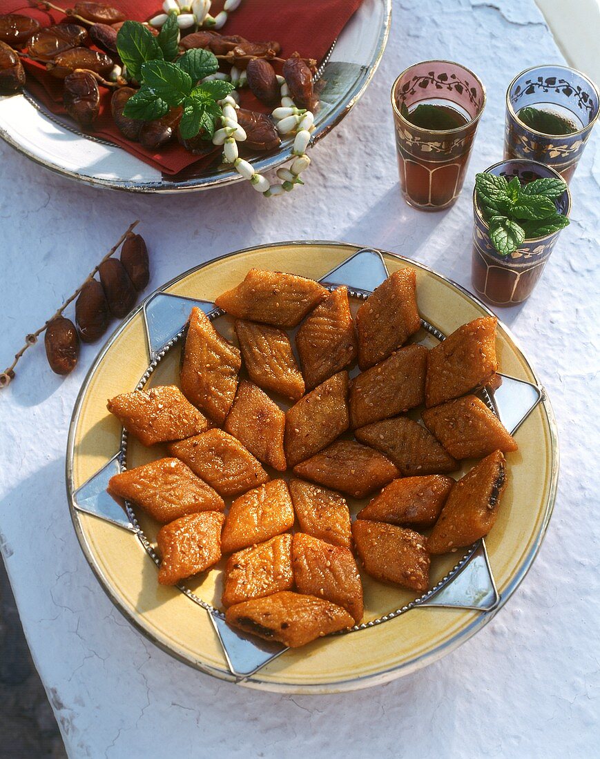 Tunisian date pastries (Makroudh)