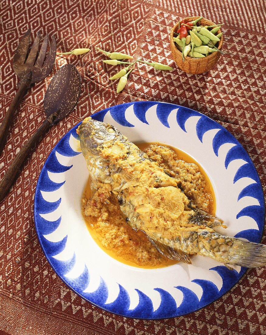 Gegrillter Fisch mit scharfer kreolischer Sauce (Seychellen)