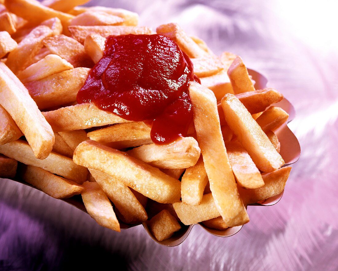 Chips with blob of ketchup