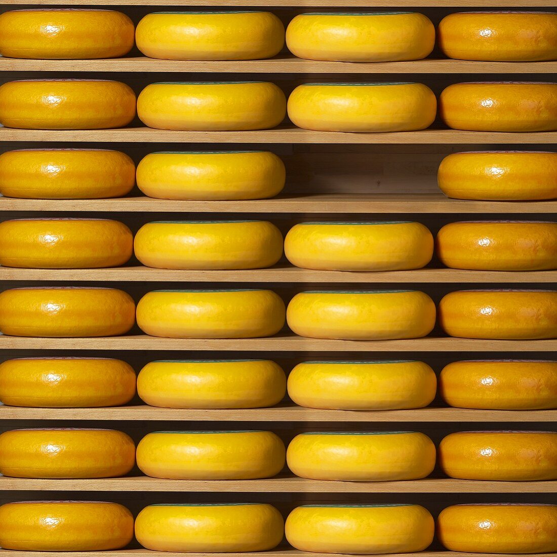 Gouda in cheese rack