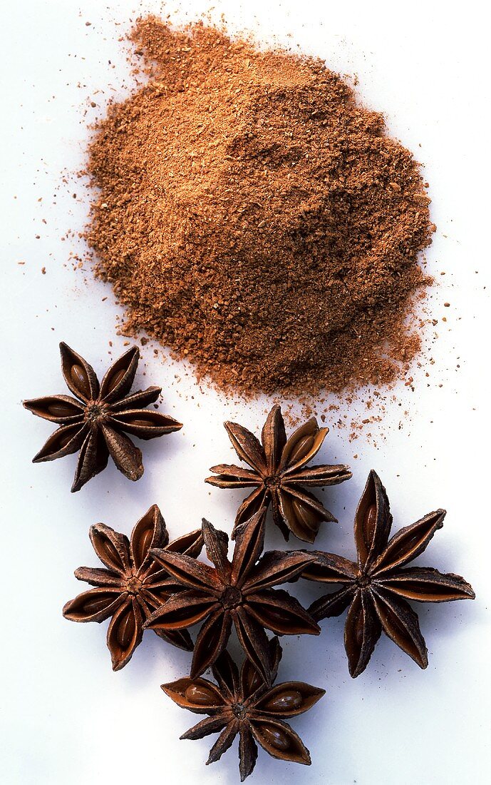 Star anise and ground star anise