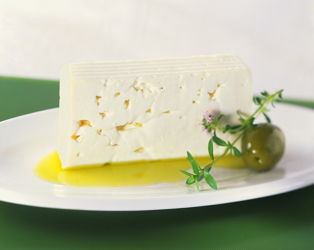 Sheep's cheese with olive