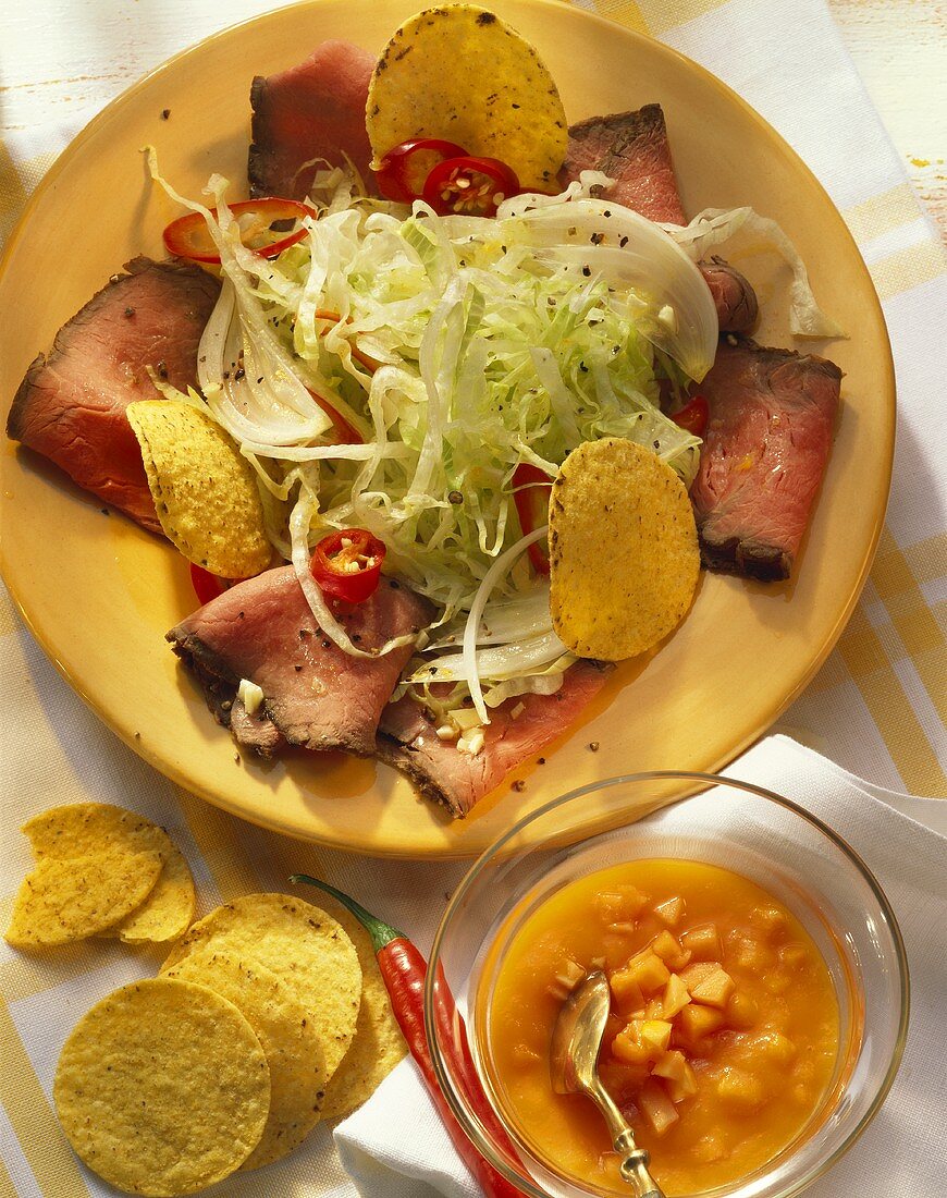 Roast beef salad with chili and tortilla chips