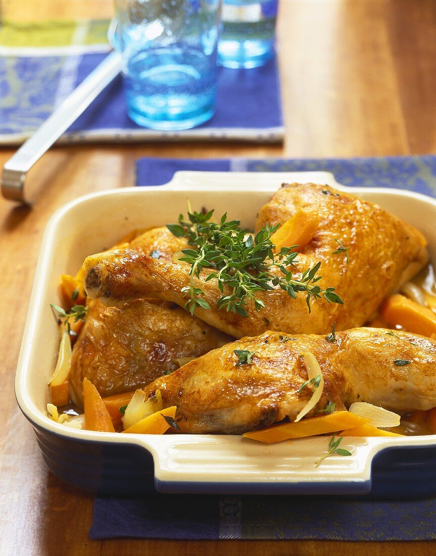 Chicken legs in Vermouth with carrots and thyme