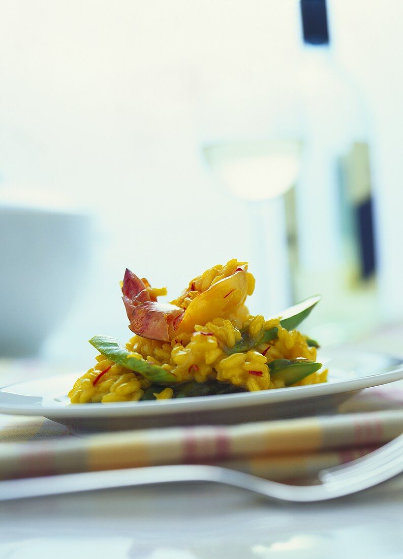 Saffron risotto with green asparagus and shrimps
