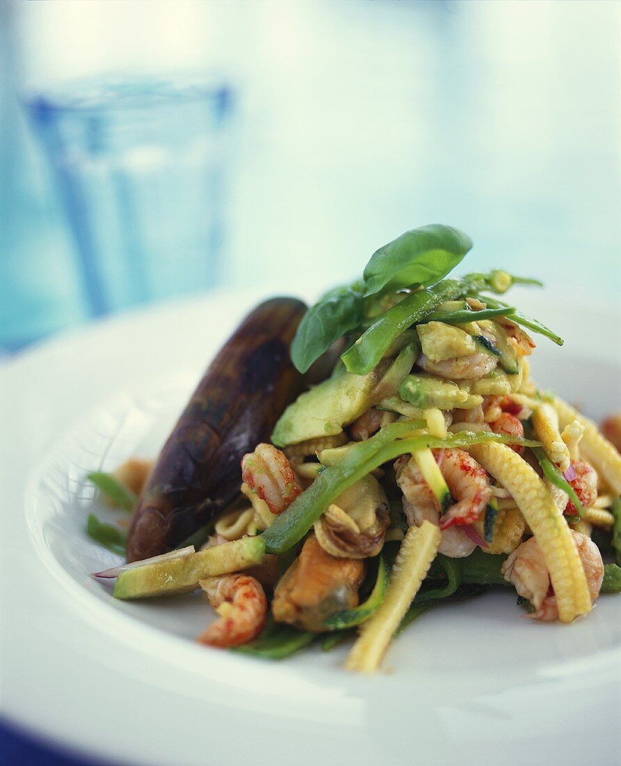 Meeresfrüchtesalat mit Avocado