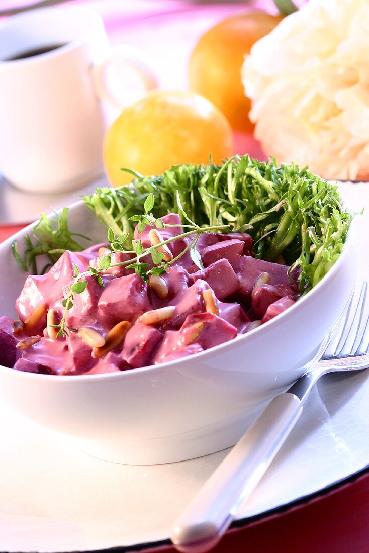 Beetroot salad with yoghurt dressing