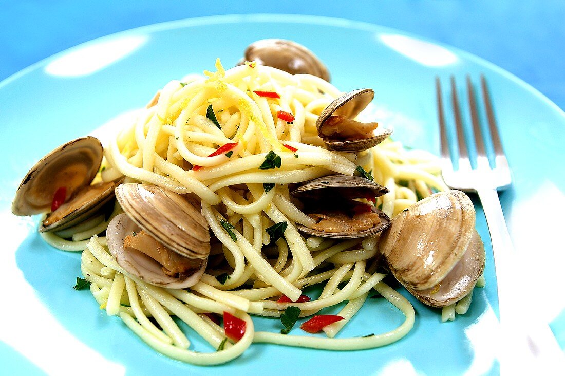 Linguine with clams