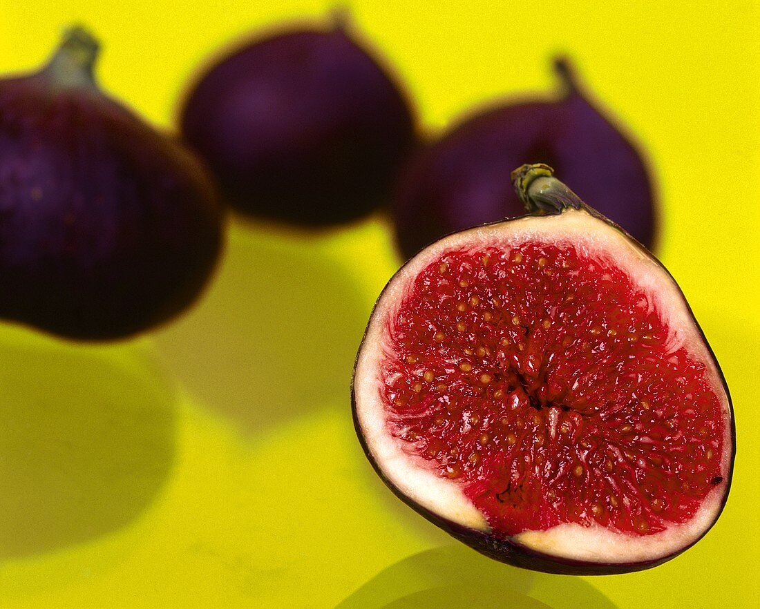 Red figs on yellow background