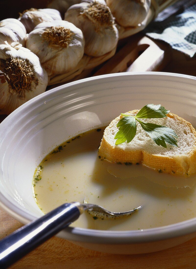 Garlic soup with white bread