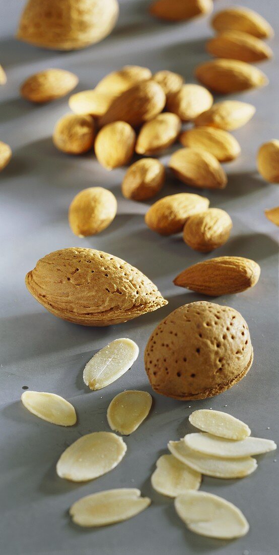 Almonds, blanched, unblanched and flaked
