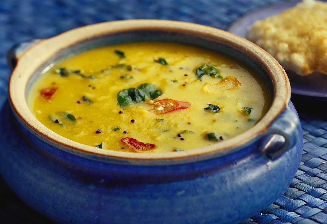Methiche varan (lentil soup with chili and turmeric, India)