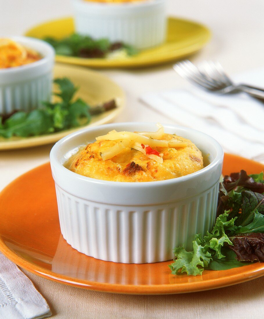 Käsesouffle mit getrockneten Tomaten