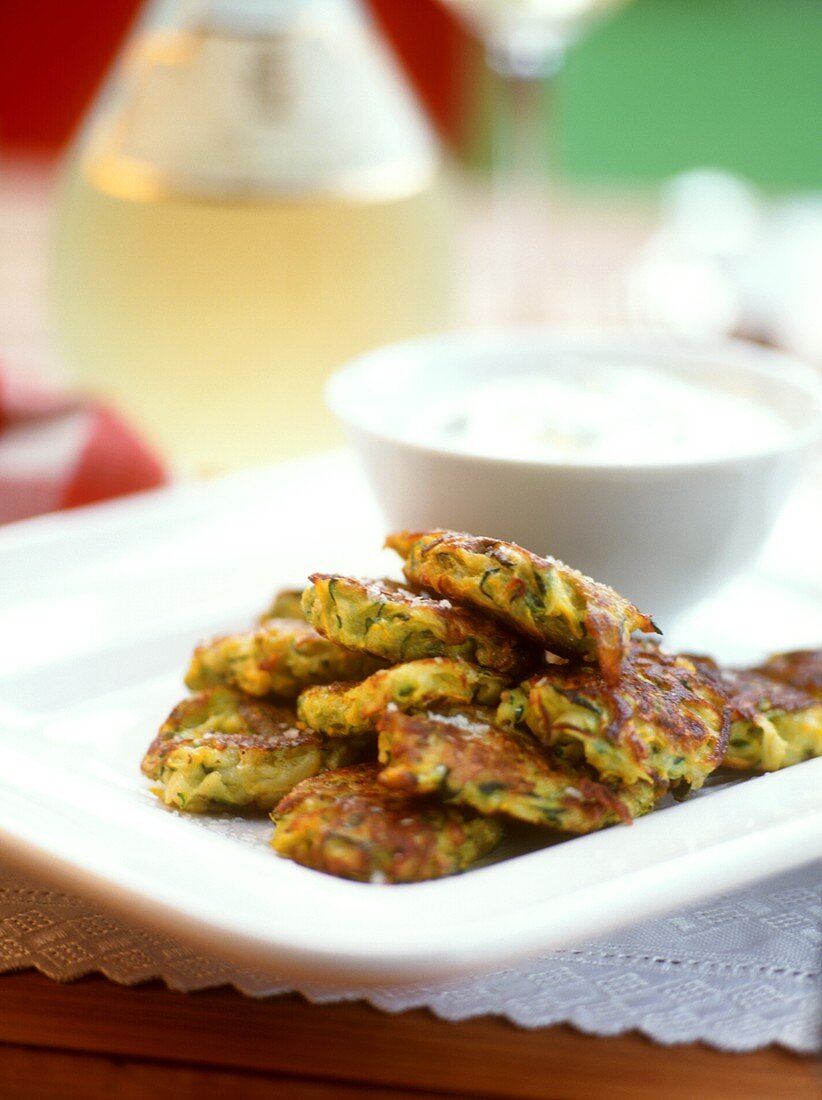 Courgette cakes with dip