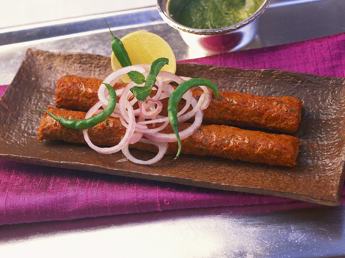 Kakori Kabab (würzige Lammhackröllchen zum Grillen, Indien)