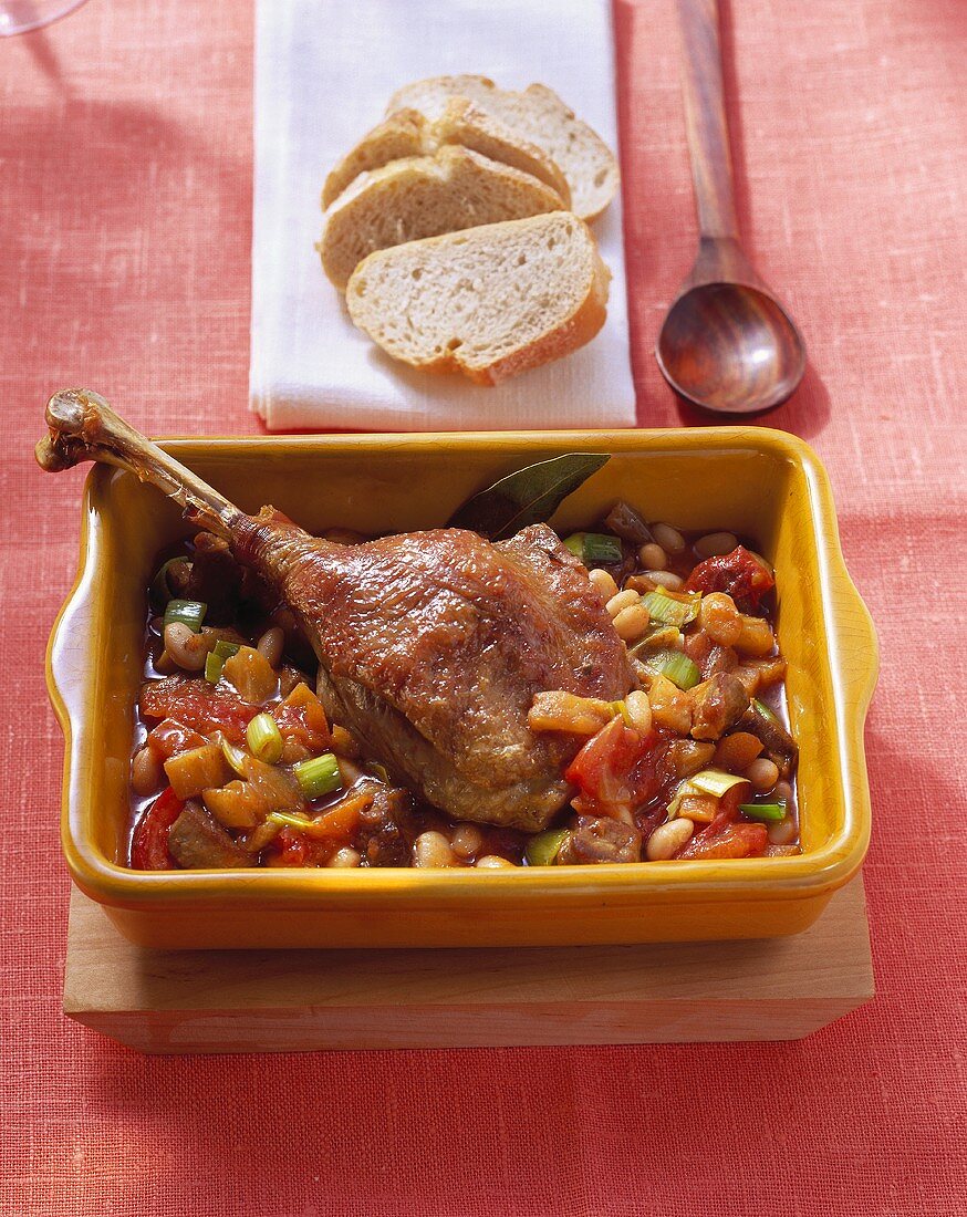 Goose cassoulet with baguette