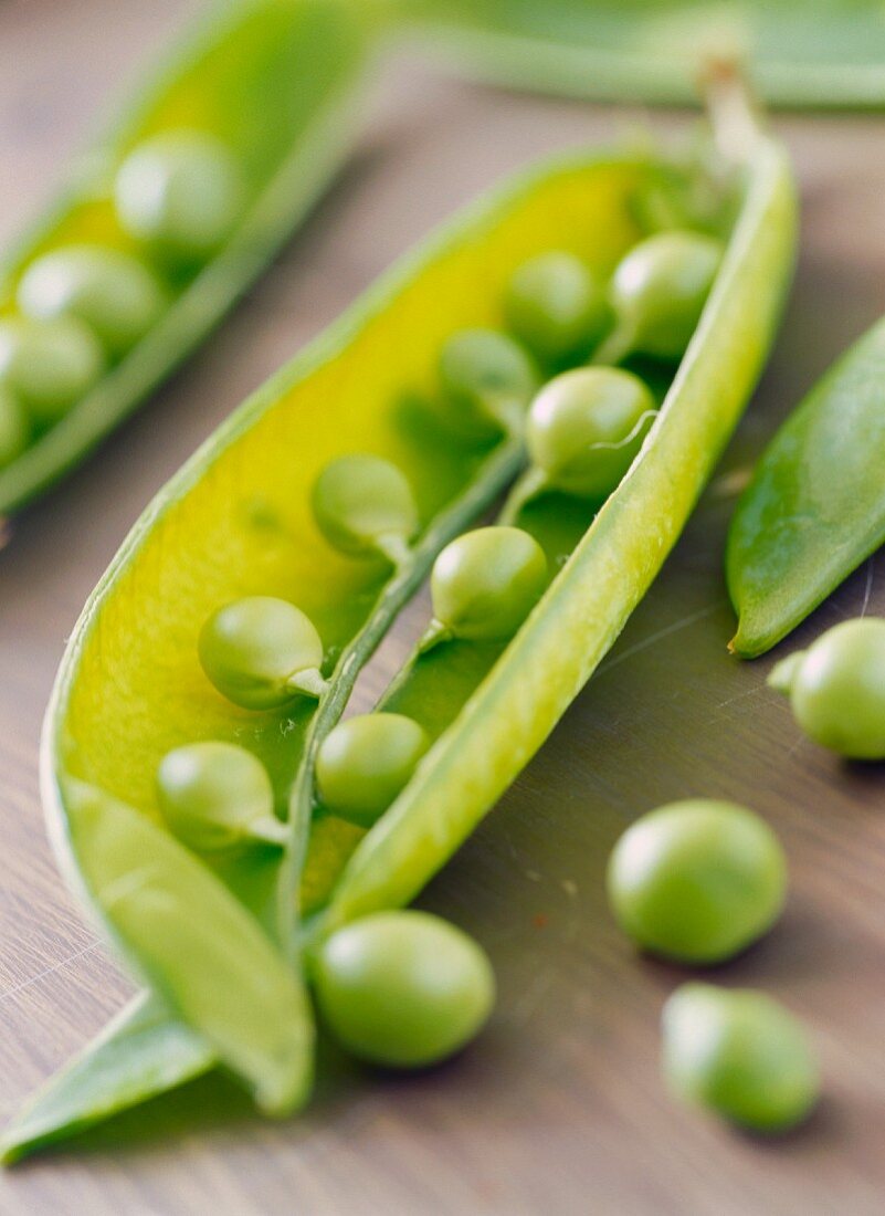 Peas with pea pod