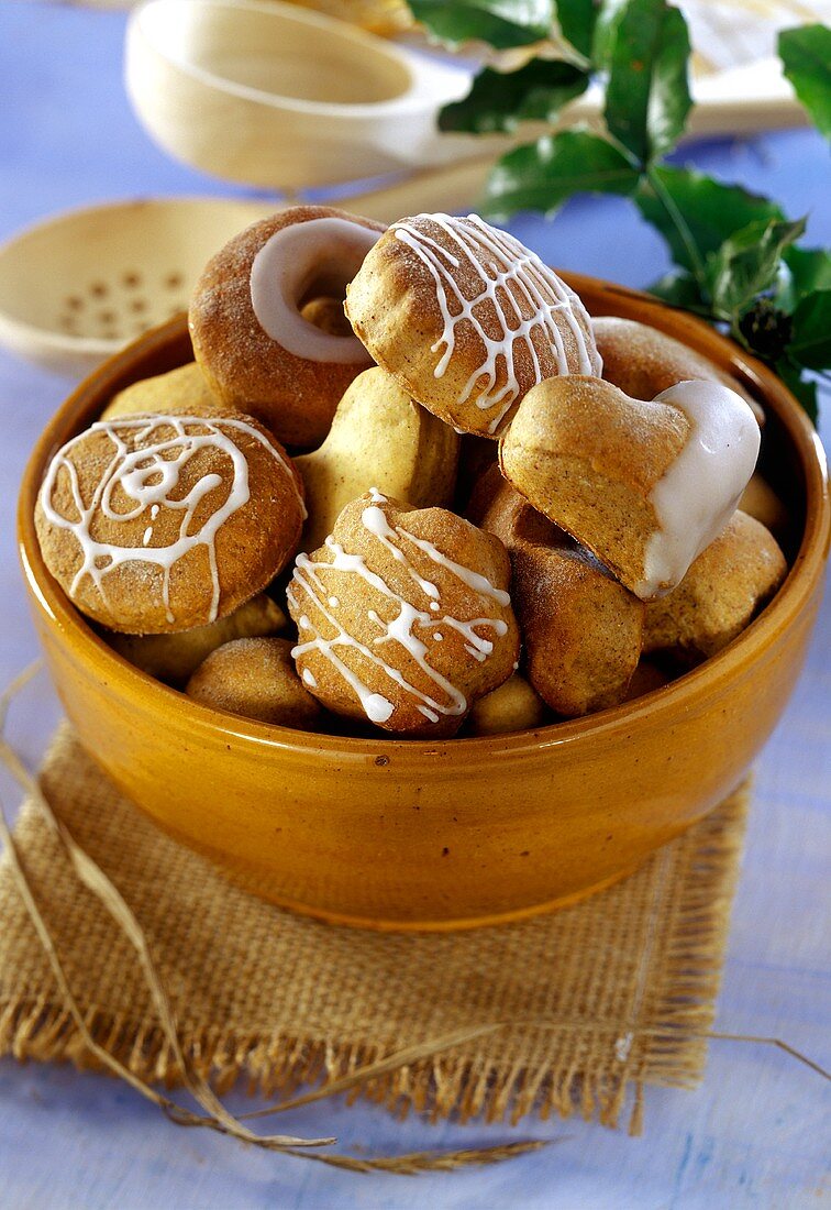 Honey biscuits for Christmas (Poland)