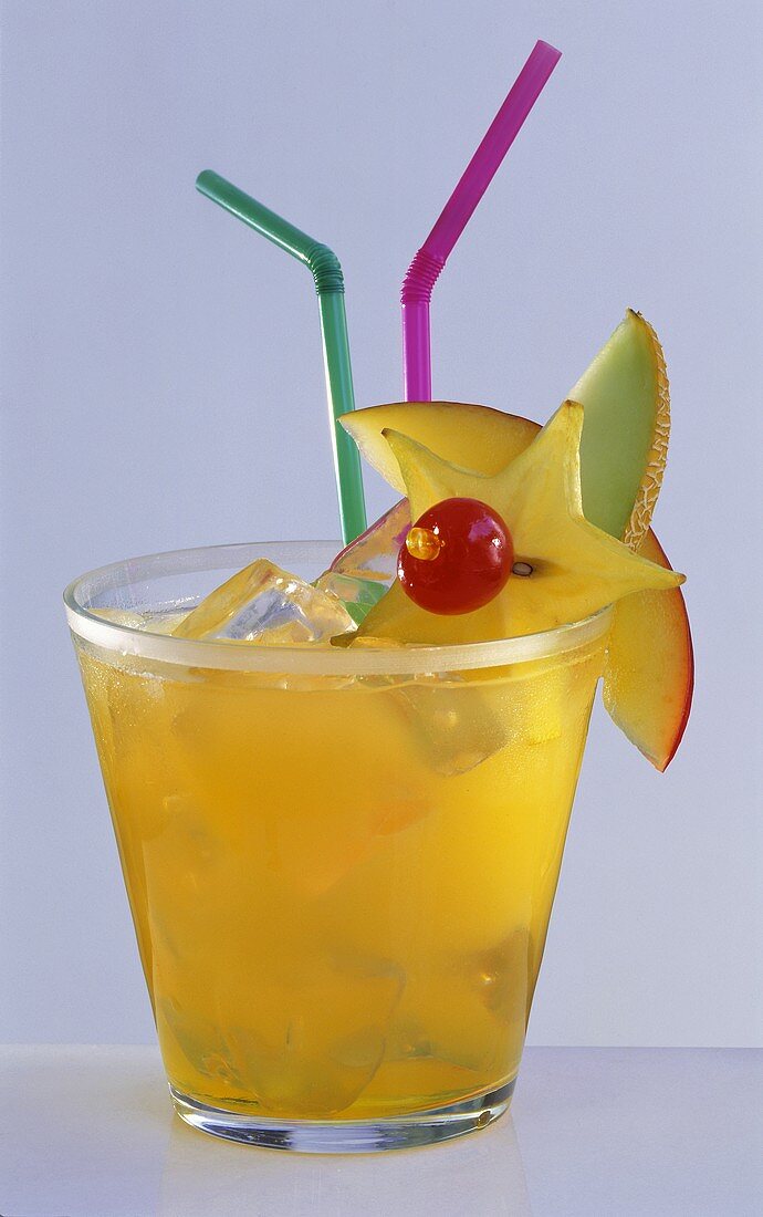 Ein Glas Tropical Cocktail