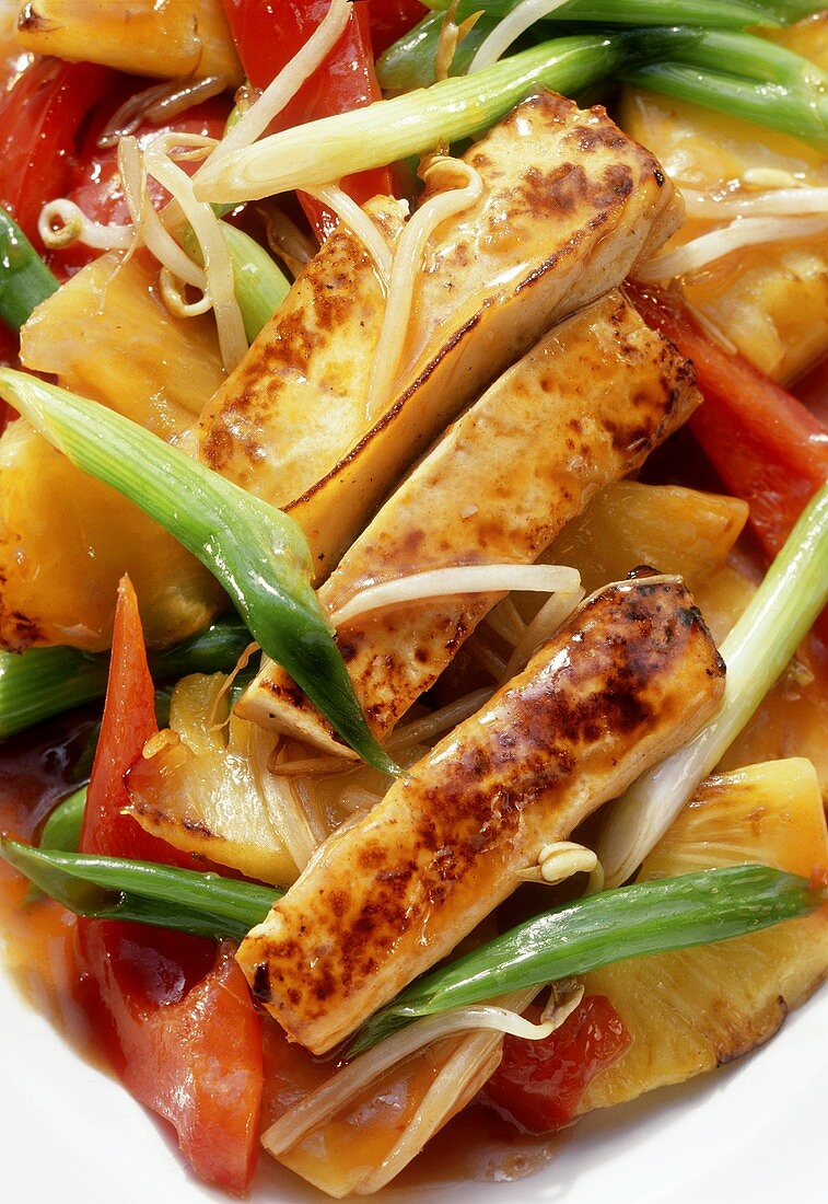 Tofu with vegetables, sweet and sour