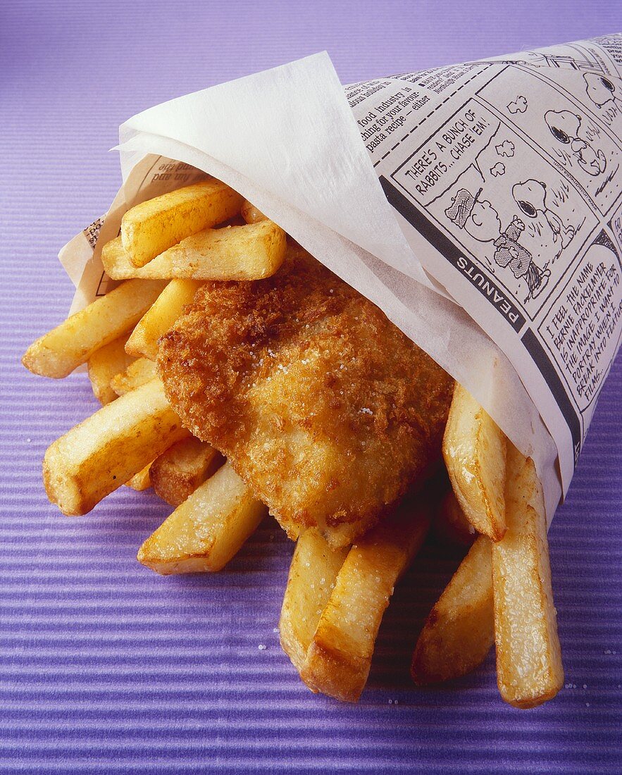 Fish & Chips in englischer Zeitungspapiertüte