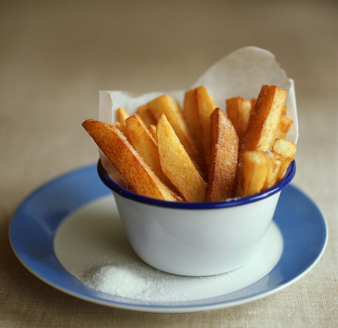 Chips with salt in bowl
