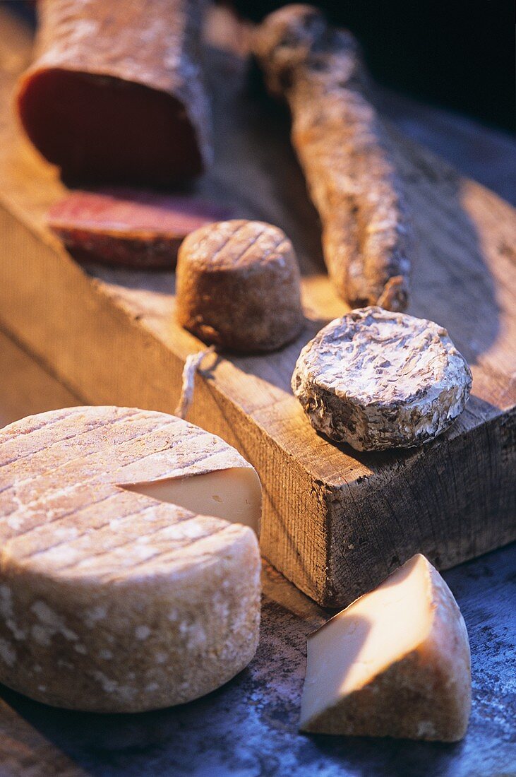 Käse und Wurst aus Korsika