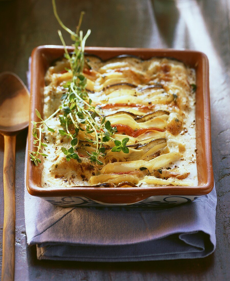 Kartoffel-Auberginen-Lasagne mit Kräutern