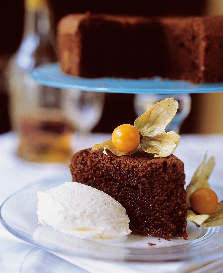 Chocolate cake with white mousse