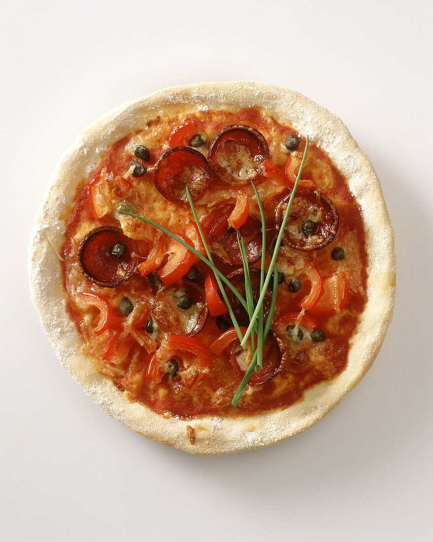 Pizza salame e peperone (Pizza mit Salami & Paprika, Italien)