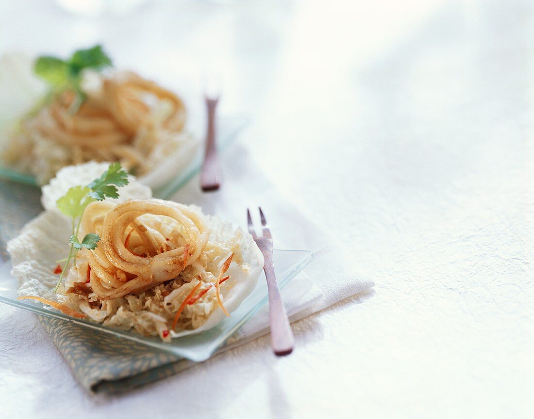 Chinakohlsalat mit Tintenfisch