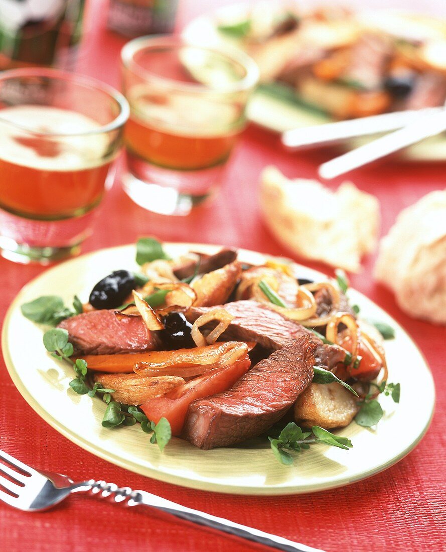 Rinderfilet mit Tomaten und Paprika