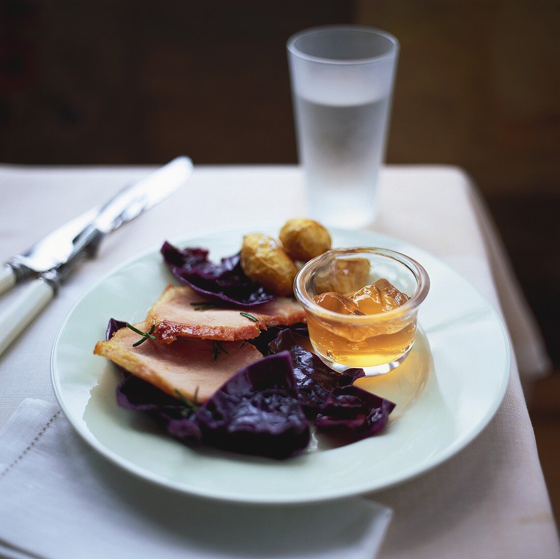 Duck breast with red cabbage and potatoes