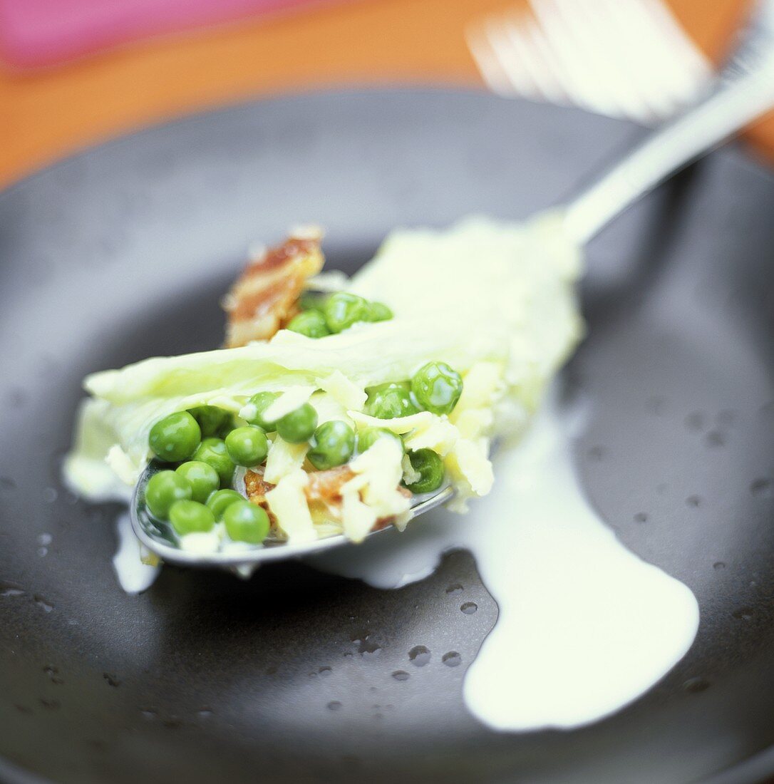 Peas with bacon and Parmesan