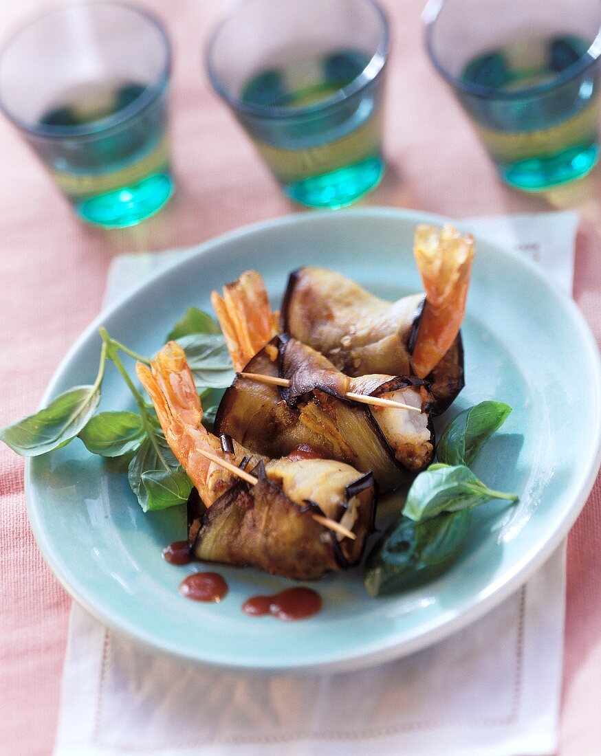 Aubergine rolls with jumbo prawns