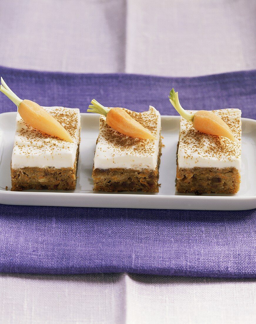 Tray-baked carrot cake with mascarpone cream